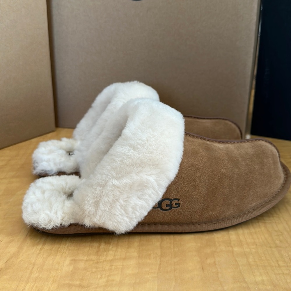 Ugg Women’s Scuffette Slipper